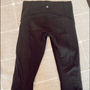 Lululemon cropped Black Leggings